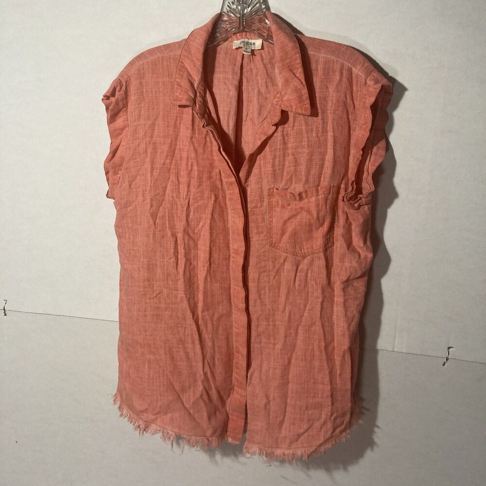 UMGEE pink chambray spread collar sleeveless fringe hem button front top M
